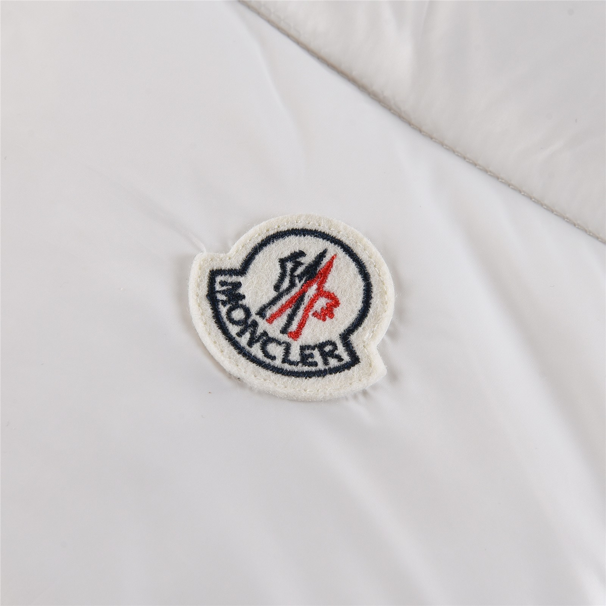 Moncler Tricolour Sleeve-Stripe Hooded Down Jacket – White