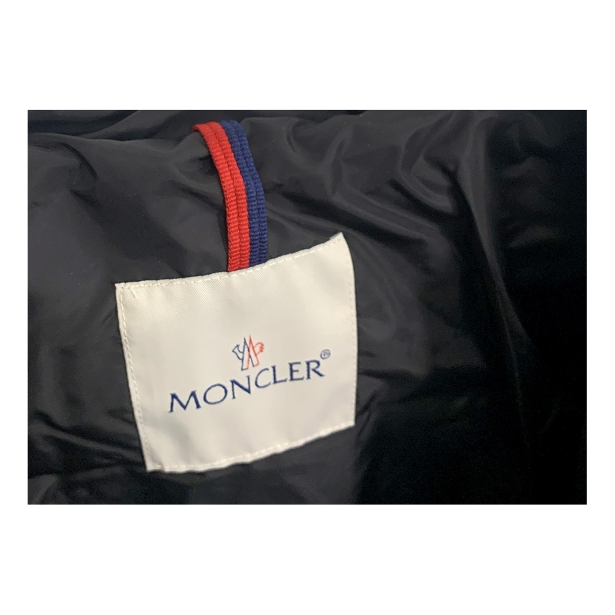 Moncler Cinched-Waist Fur-Trim Hooded Down Jacket – Black