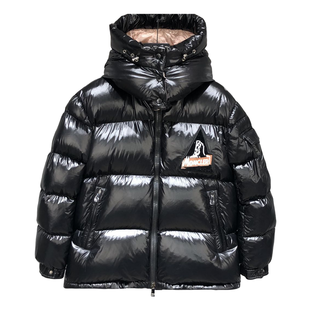 Moncler Mountain-Badge Glossy Short Down Jacket – Black