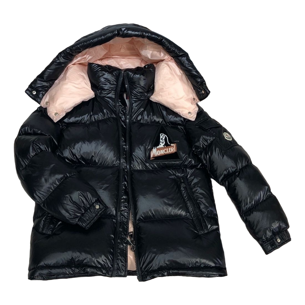 Moncler Mountain-Badge Glossy Short Down Jacket – Black